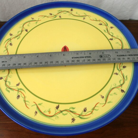 Pfaltgraff The Secrets of Pistouler 12" Cake Plate in Multicolor 2002-2012 - Picture 7 of 8